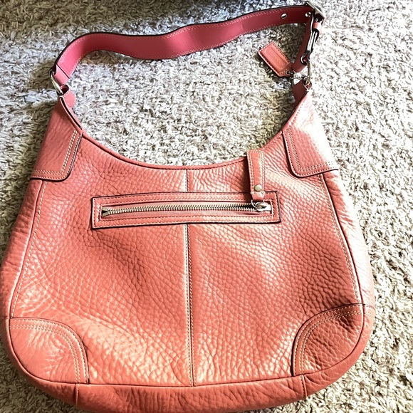 EUC - Authentic Coach shoulder bag - Picture 2 of 4